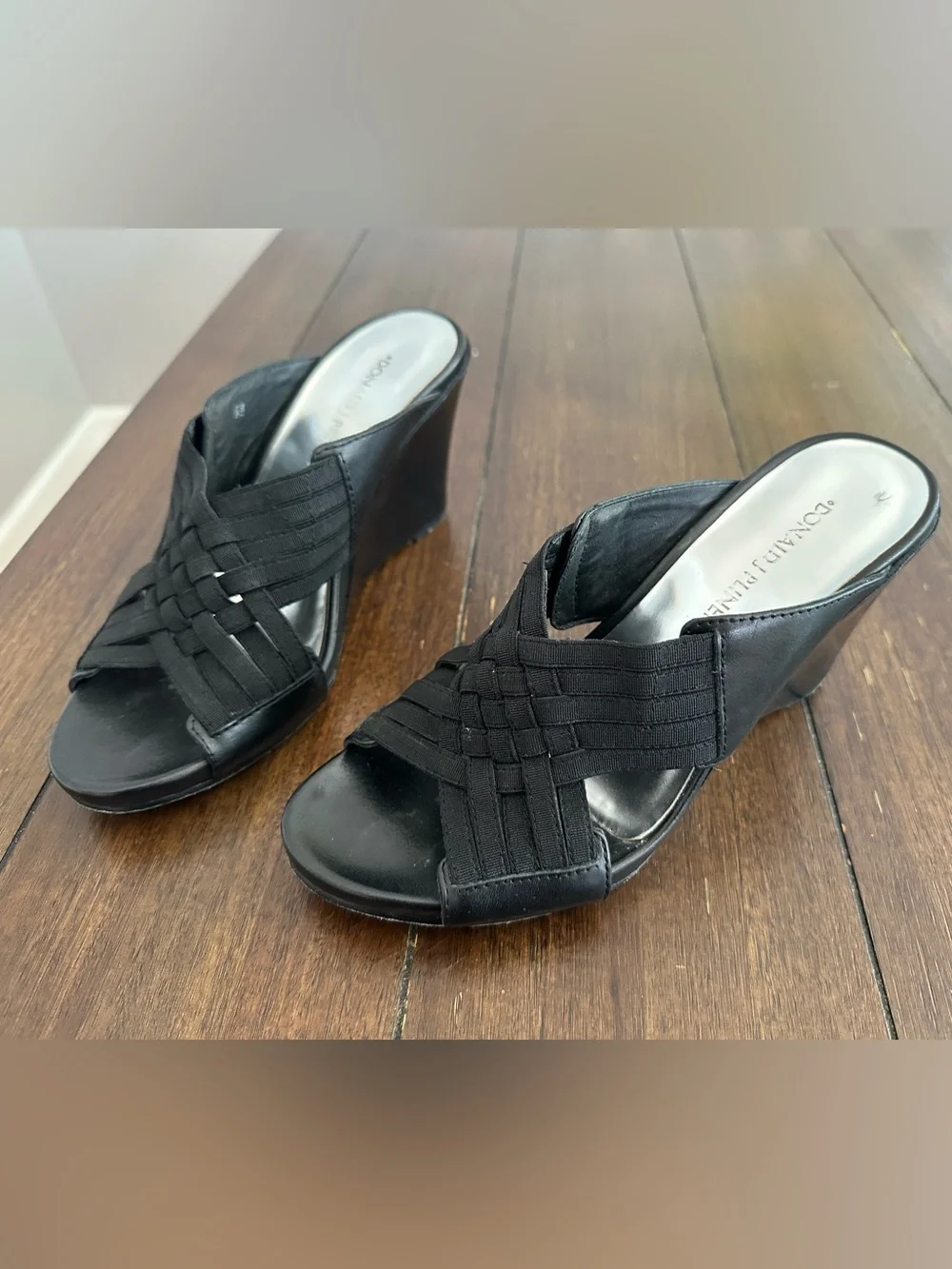 Donald J. Pliner wedges